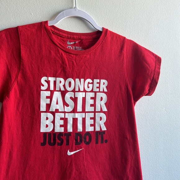 Red Nike T Shirt XS - Picture 6 of 6